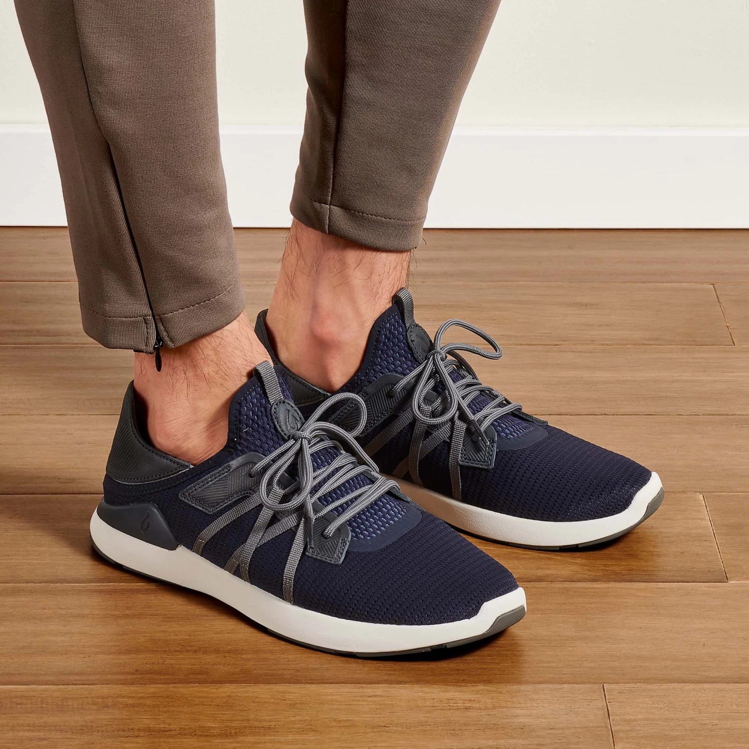 OluKai Mio Lī - Trench Blue / Charcoal 2 OluKai Mio Lī - Trench Blue / Charcoal - Image 2