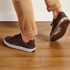 OluKai Lae‘ahi Lī ‘Ili - Dark Wood -Olukai Shop 10455 6363 102 M Lae ahiLi Ili DkwDkw Web Opt