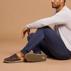 OluKai Mua 'Ili - Dark Wood / Silt -Olukai Shop 10502 6321 103 M MUA ILI DkWoodSilt V2