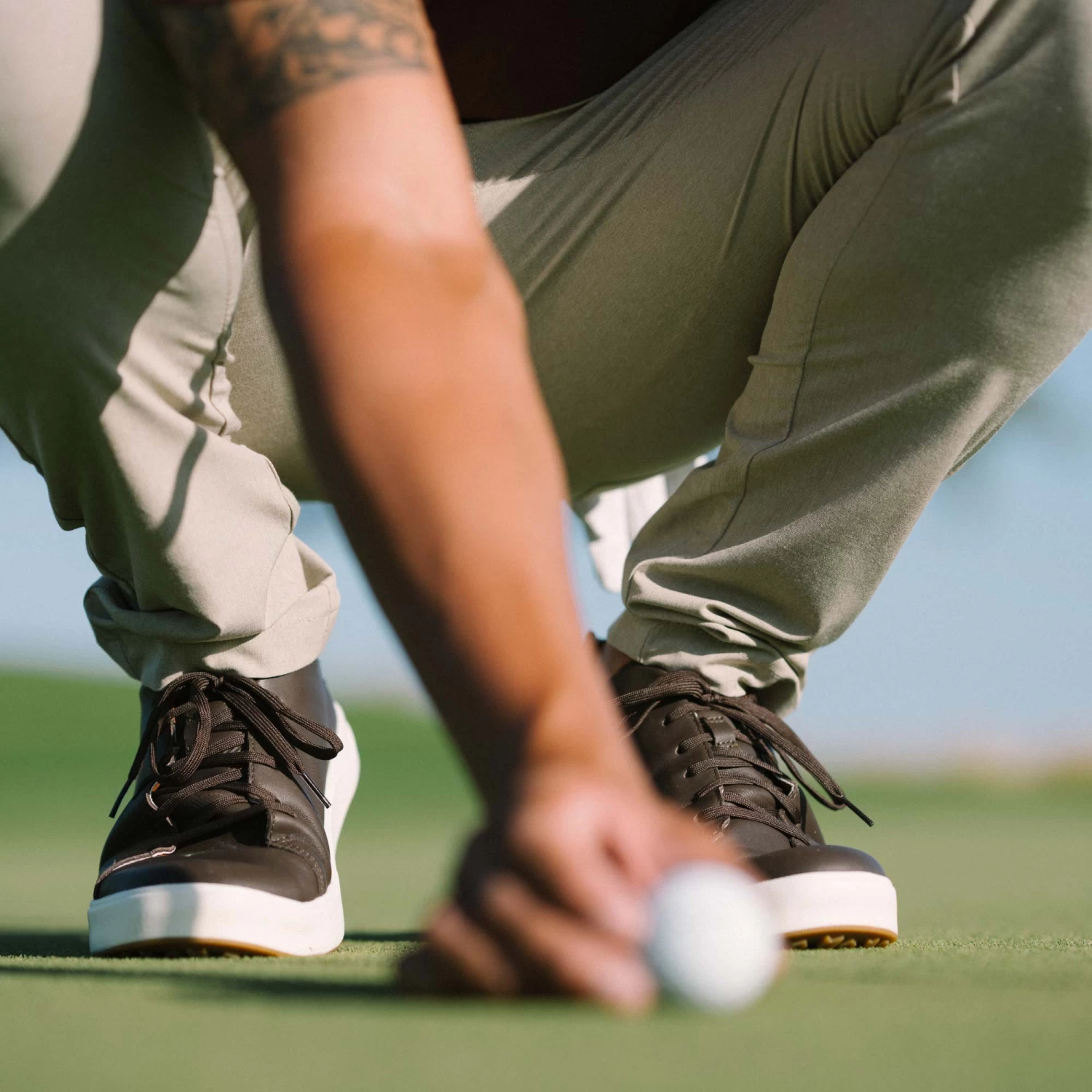 OluKai Wai‘alae - Dark Wood 2 OluKai Wai‘alae - Dark Wood - Image 2