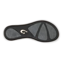 OluKai Ho‘ōpio Leather - Silver / Charcoal 5 OluKai Ho‘ōpio Leather - Silver / Charcoal -Olukai Shop 20290 2K26 005 W HoopioLeather SlvChr