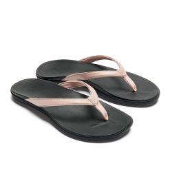 OluKai Ho‘ōpio - Petal Pink Metallic / Black -Olukai Shop 20294 NK40 003 W Hoopio PepmBlk