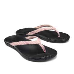 OluKai Ho‘ōpio - Pink Clay / Stripe 9 OluKai Ho‘ōpio - Pink Clay / Stripe -Olukai Shop 20294 QYZP 003 W Hoopio PinkClayStripe