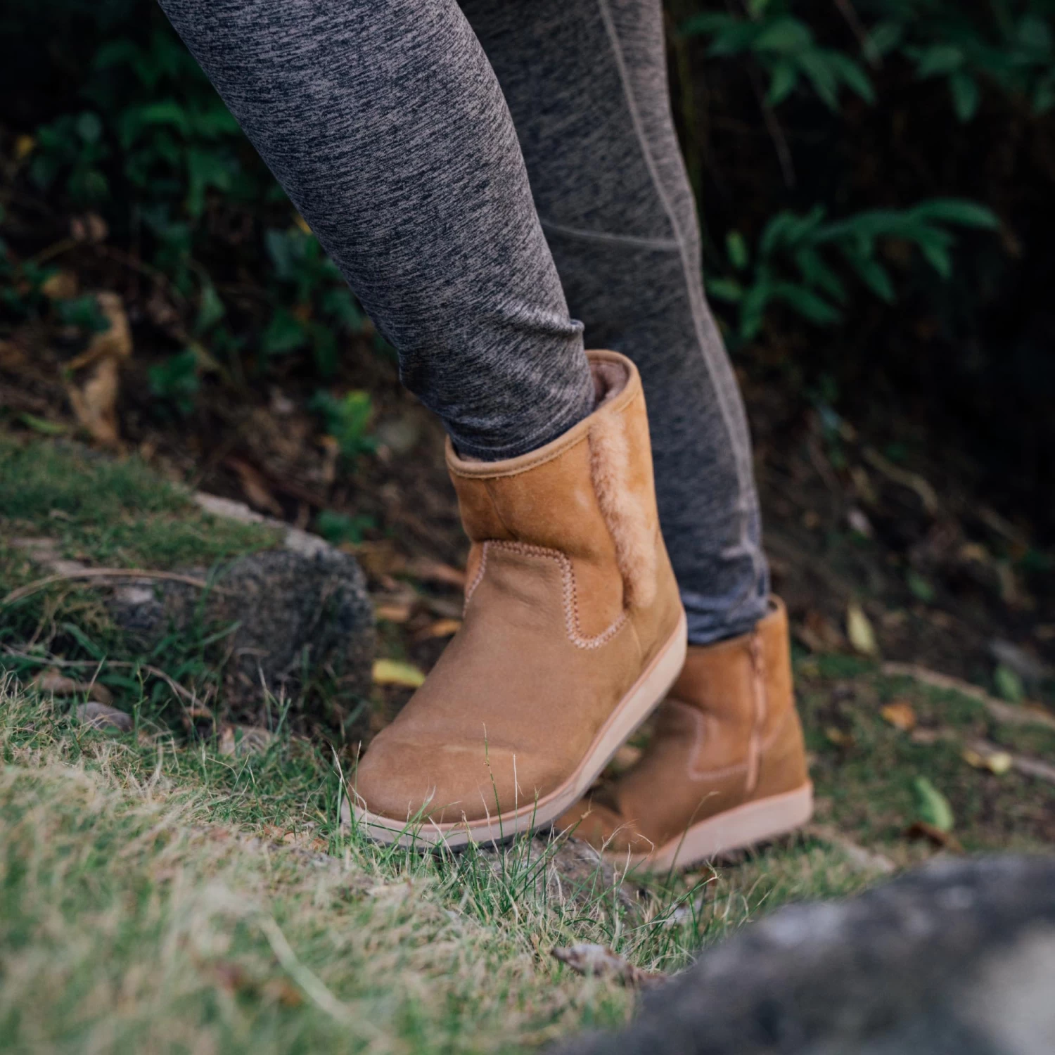 OluKai Pāʻina Hulu - Tan 2 OluKai Pāʻina Hulu - Tan - Image 2