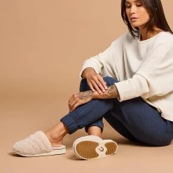 OluKai Pūpū Mua - Tapa -Olukai Shop 20476 2020 103 W PUPUMUA TapaTapa V2