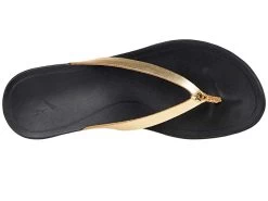 OluKai Ho'opio Leather In Gol Sandals