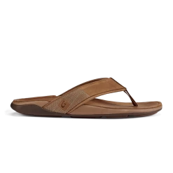 OluKai Tuahine In Toffee Sandals