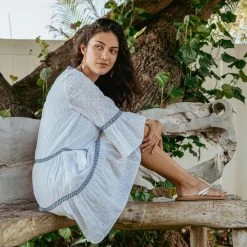 OluKai Kāpehe Luana - Bubbly / Sahara -Olukai Shop KapeheLuana Bubbly galleryimage 04