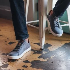 OluKai Lae‘ahi Lī ‘Ili - Charcoal -Olukai Shop Lae ahiLi Ili Charcoal galleryimage 09