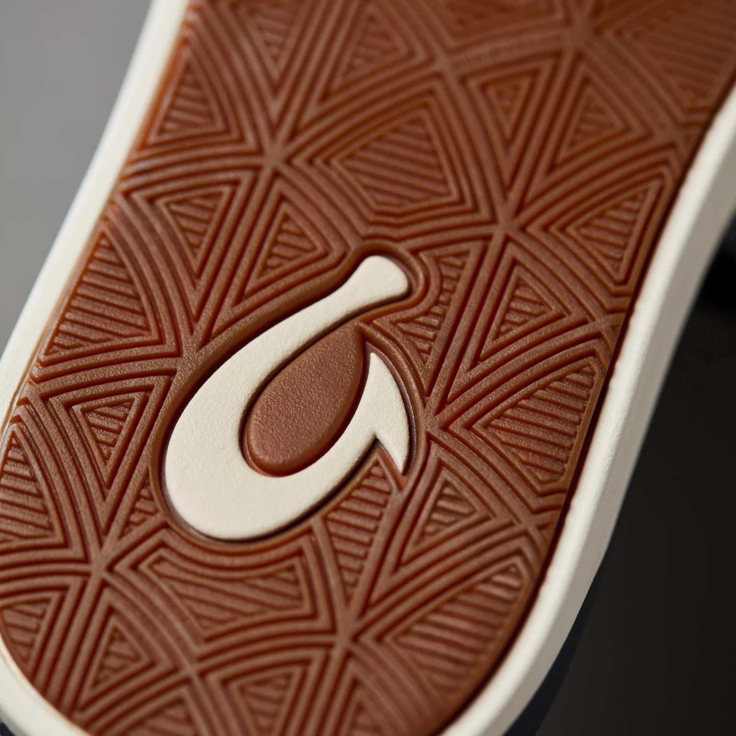 OluKai Maha 'Olu - Trench Blue / Aloha 6 OluKai Maha 'Olu - Trench Blue / Aloha - Image 6