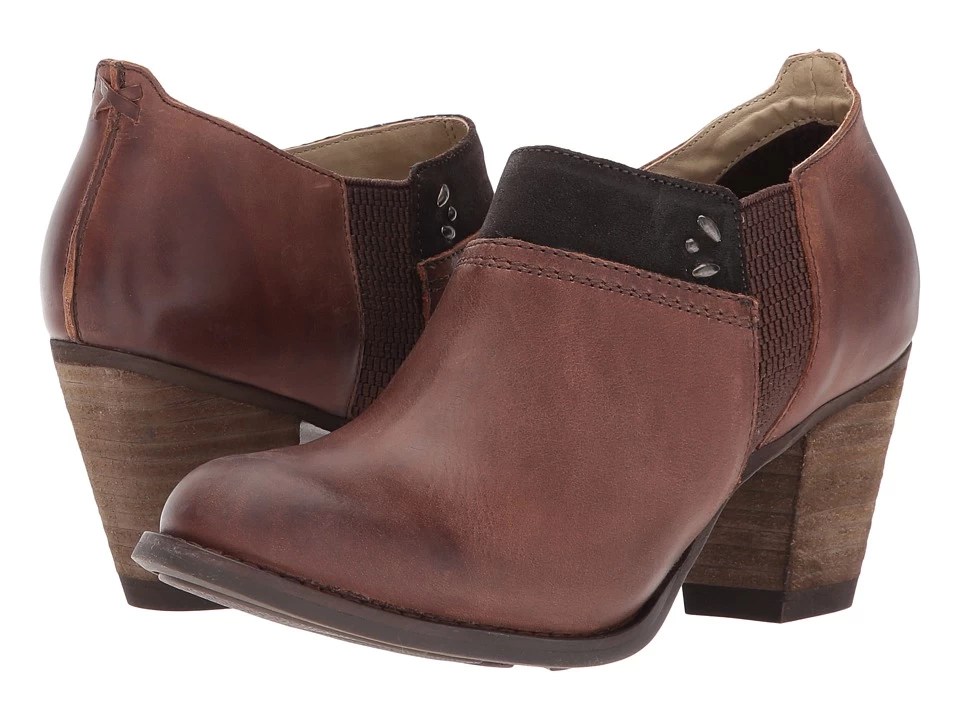 OluKai Ho'ou'i (friar Brown/friar Brown) 1 OluKai Ho'ou'i (friar Brown/friar Brown)